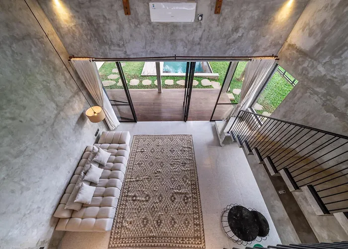 Sola Villa
